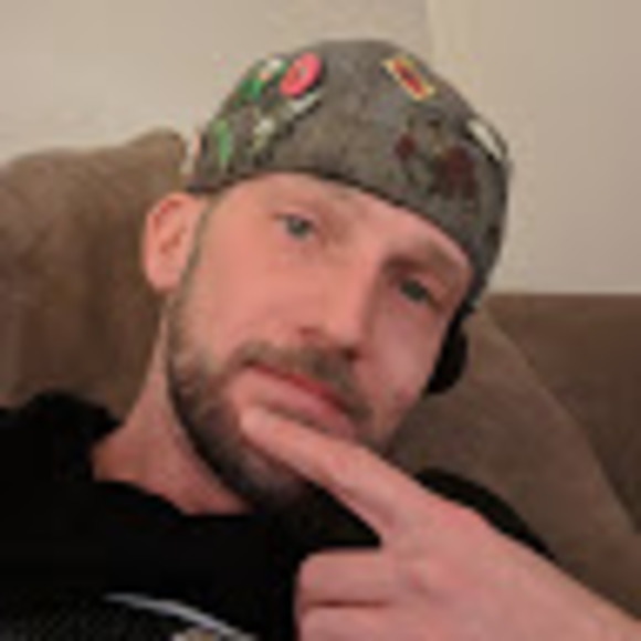 Meet your Posher, Erik - Picture 1 of 1